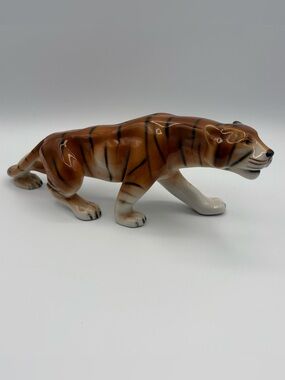 Vtg Royal Dux Porcelain STALKING TIGER  12" Figurine Czech Republic Hand-Painted